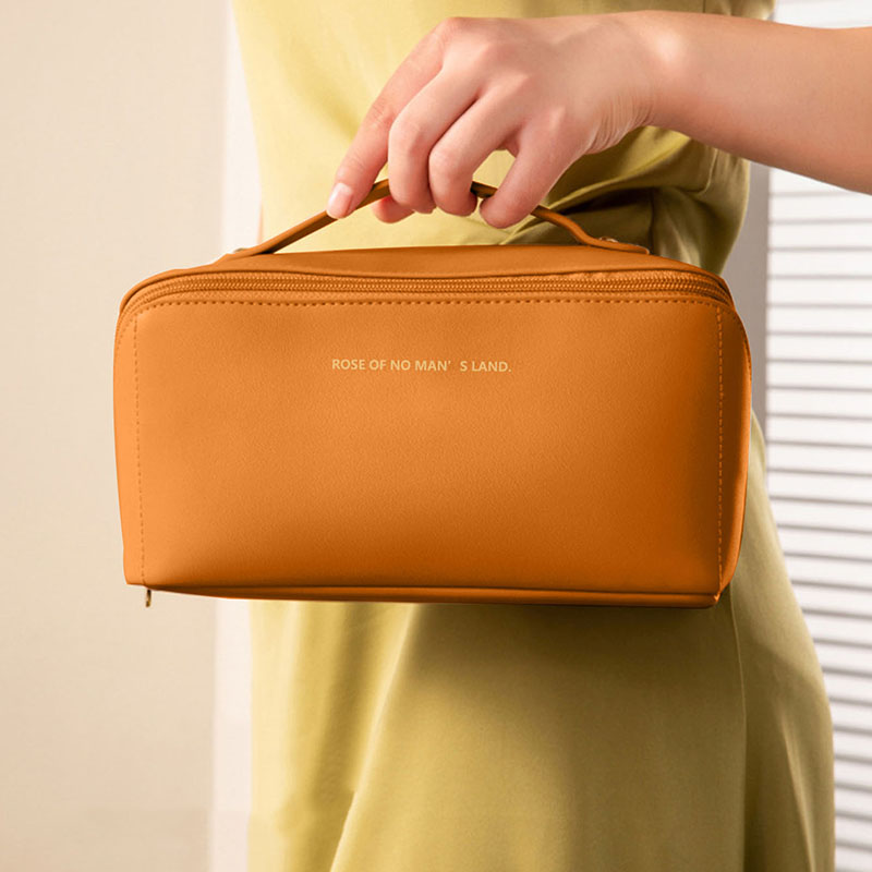 Organizer di Lusso per Trucchi - Luxury Skincare Containers recensione e prezzo